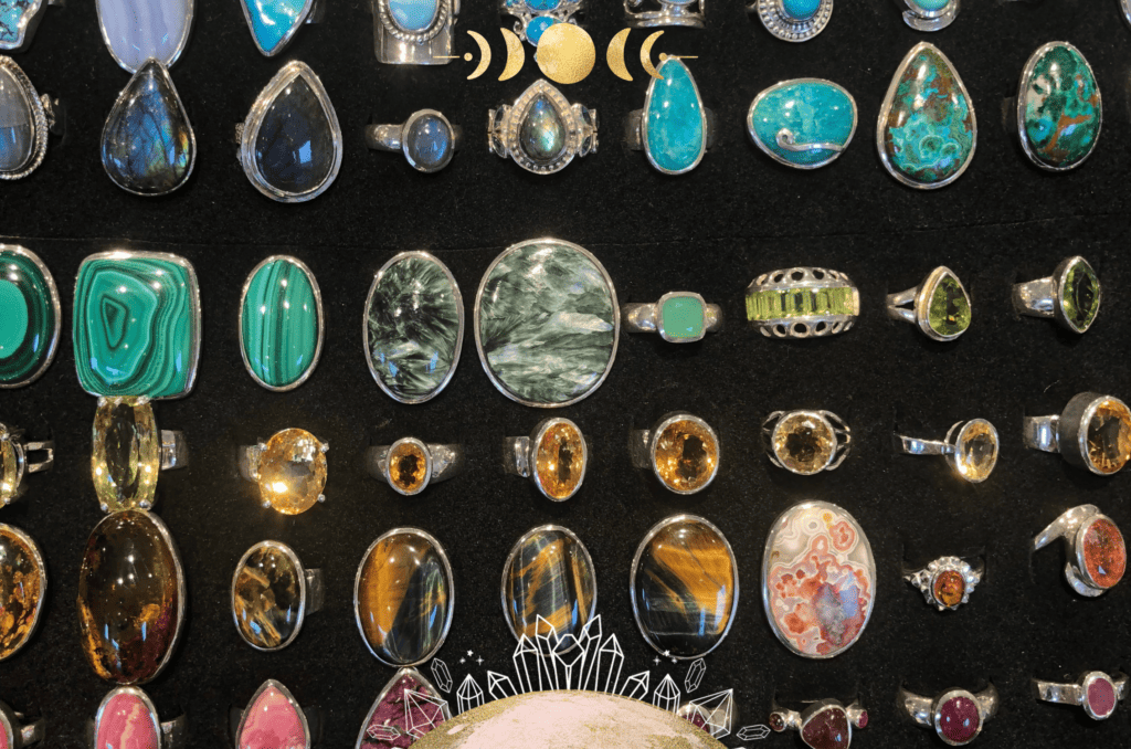 Tucson Gem Show Guide - A Crystal Expert's Top Tips & Treasures