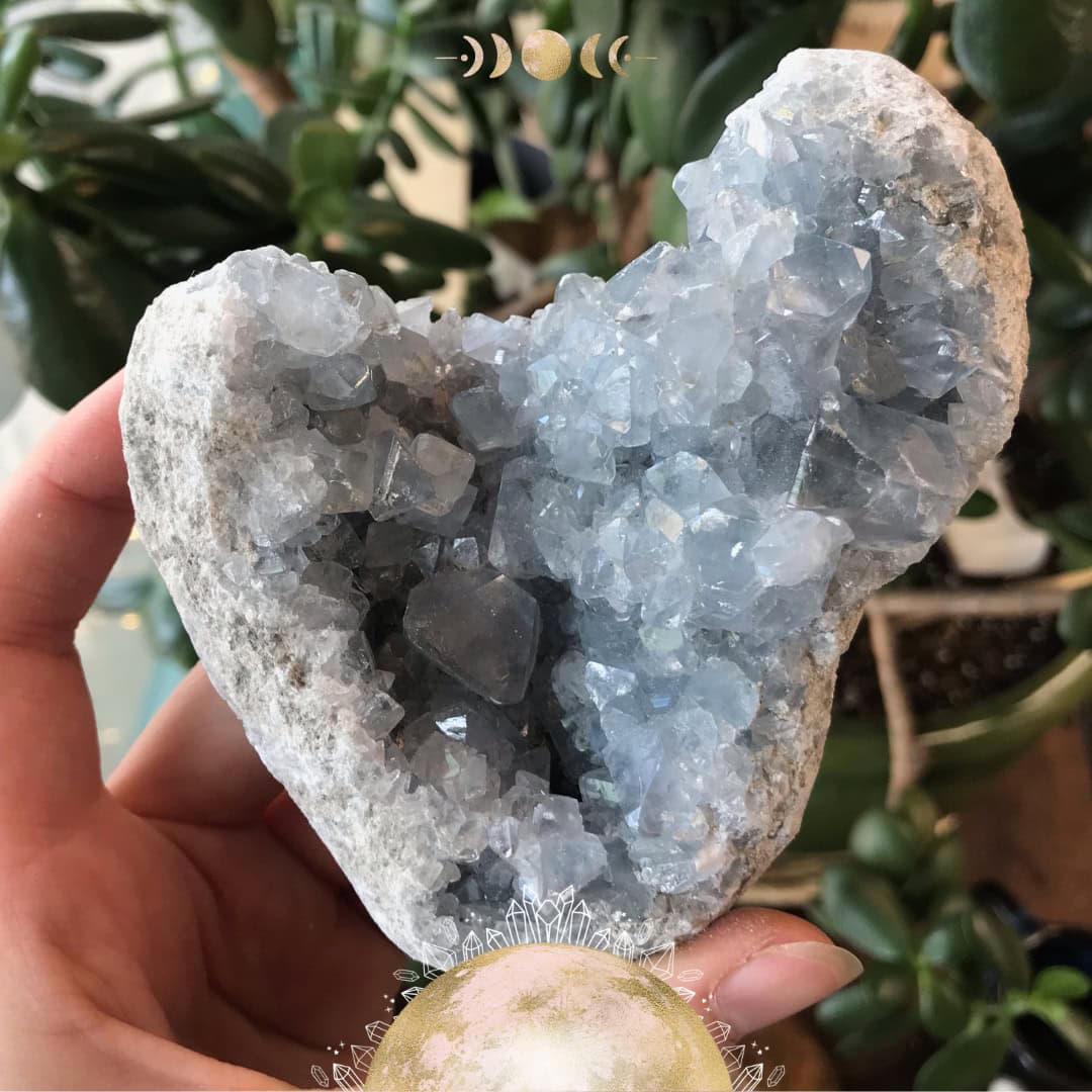 Healing Properties of Blue Celestite: A Crystal for Angelic Guidance
